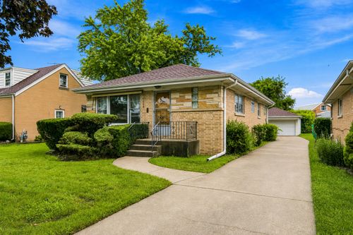 7321 N Nora Ave, Niles, IL, 60714-4317 | Card Image