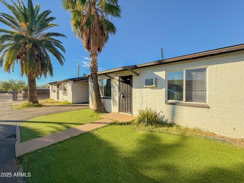 e-2 E Navajo Rd, Tucson, AZ, 85705-4228 | Card Image