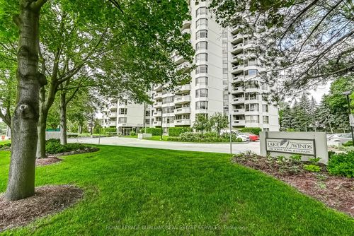 204-1201 N Shore Blvd E, Burlington, ON, L7S1Z5 | Card Image