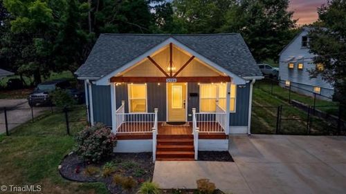 3720 Carver School Road, Winston Salem, NC, 27105 | Card Image