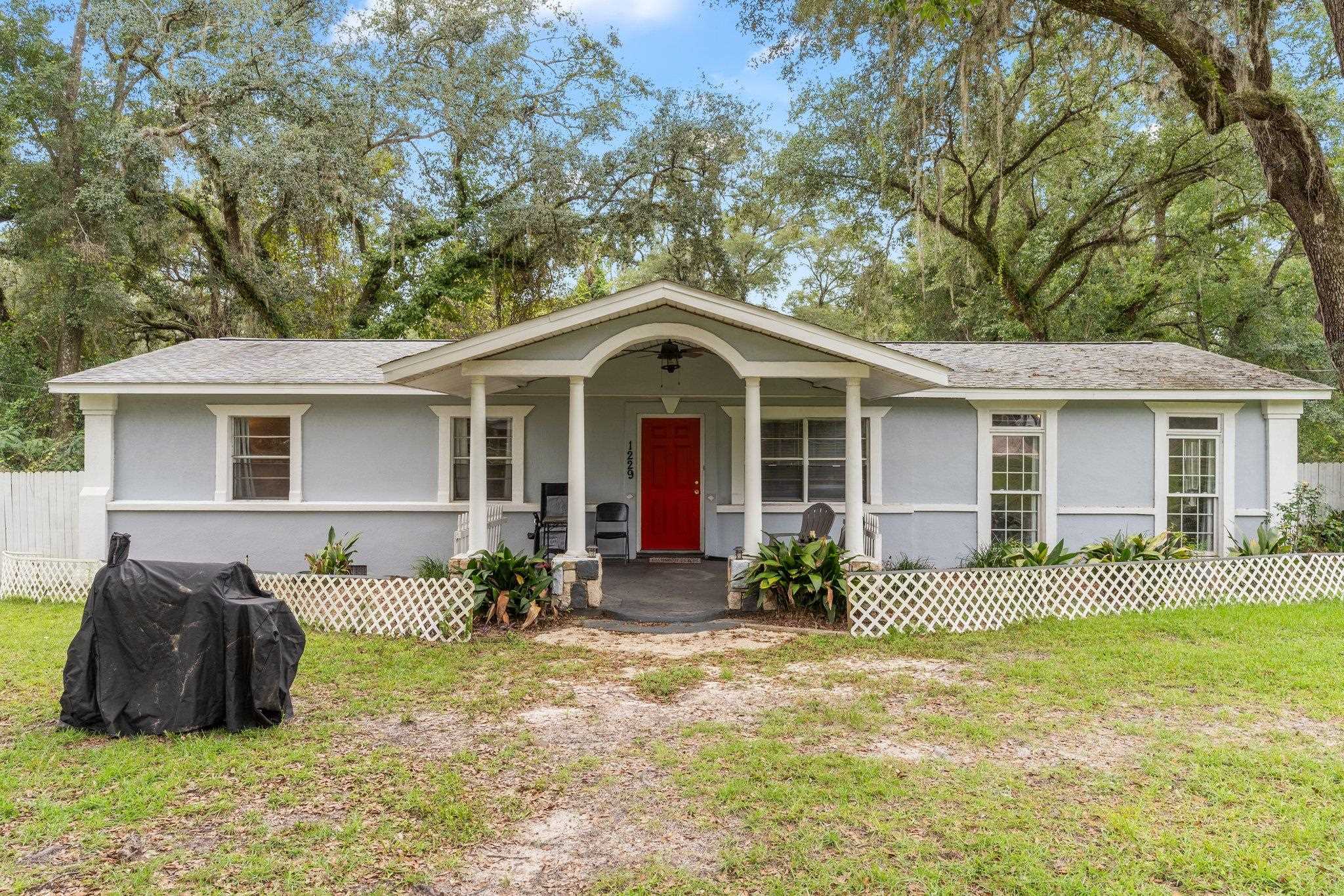 Ridge Rd, Tallahassee, FL 32305