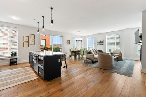 300-383 Commercial St, Portland, ME, 04101-4625 | Card Image