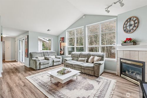 202-2729 Cody Cir, Bellingham, WA, 98225-8281 | Card Image