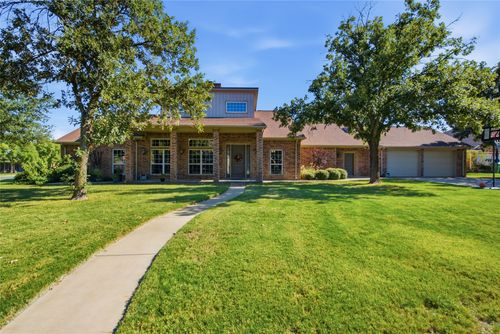 800 Cottonwood Ct, Stephenville, TX, 76401-1696 | Card Image