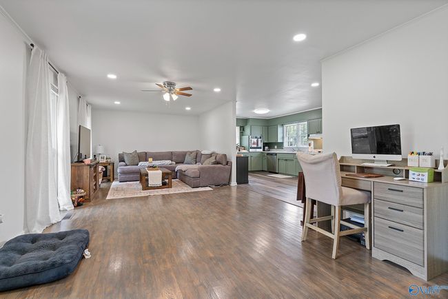 1401 Woodmont Ave Se, House other with 3 bedrooms, 2 bathrooms and null parking in Huntsville AL | Image 9
