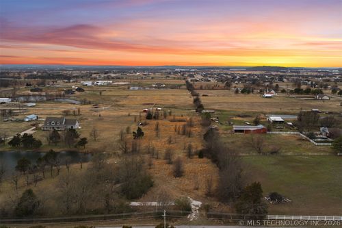 3 S Peoria Avenue, Glenpool, OK, 74033 | Card Image