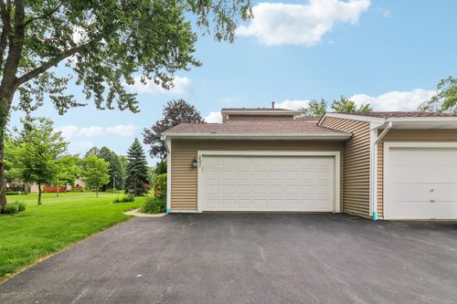 201 Colony Ct, Vernon Hills, IL, 60061-1306 | Card Image