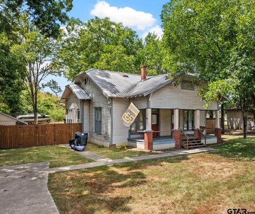 304 Holbrook St, Mt Vernon, TX, 75457-2911 | Card Image