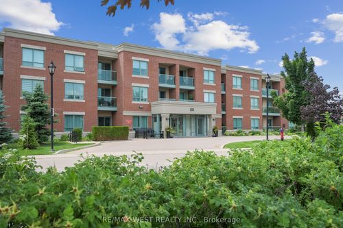 117-50 Via Rosedale, Brampton, ON, L6R3Z7 | Card Image