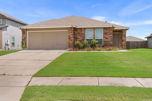 1509 Redbridge Dr, Seguin, TX, 78155-5270 | Card Image