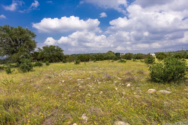 LOT 88 Sabinas Ridge Rd, Home with 0 bedrooms, 0 bathrooms and null parking in Boerne TX | Image 1