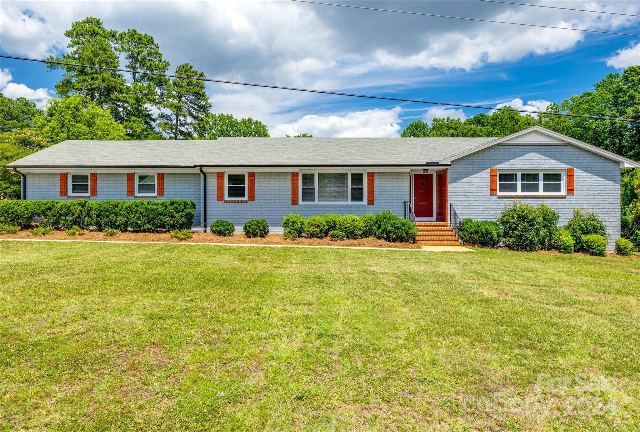 Allen St, Belmont, NC 28012