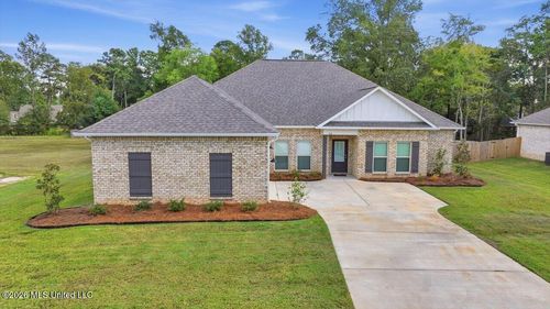 232 Deerfield Club Dr, Canton, MS, 39046-9218 | Card Image