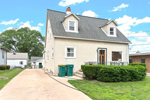106 S 3rd Ave, Streator, IL, 61364-2790 | Card Image