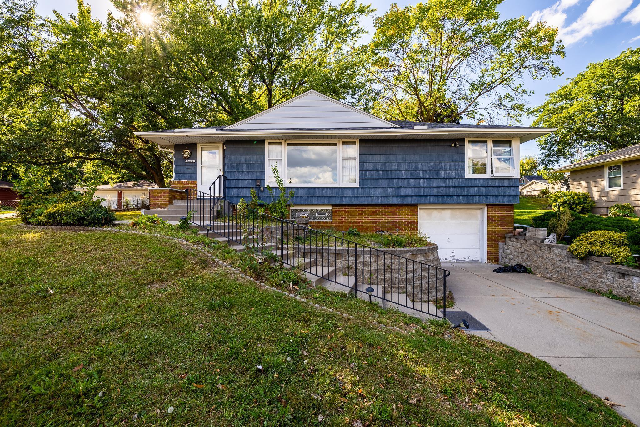Xerxes Ave, Minneapolis, MN 55410