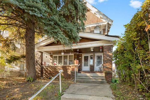 09-2607 N 40th Street, Milwaukee, WI, 53210 | Card Image