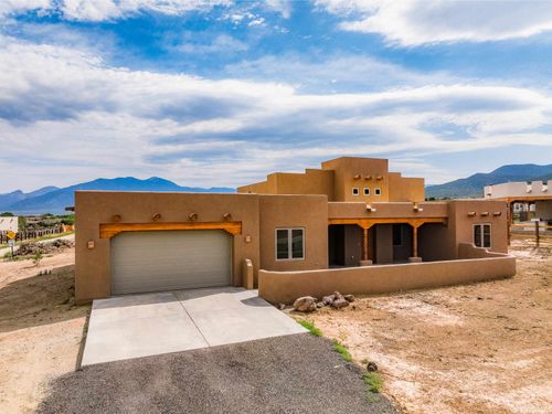 421 Este Es, Taos, NM, 87571 | Card Image