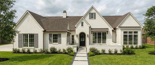 1509 Four Seasons Ln, Fort Worth, TX, 76140-5609 | Card Image