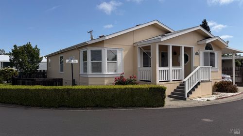 600 Colonial Park Drive, Santa Rosa, CA, 95403 | Card Image