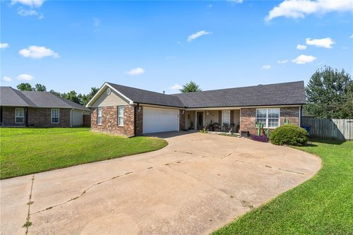 210 Perry Cir, Gravette, AR, 72736-9379 | Card Image