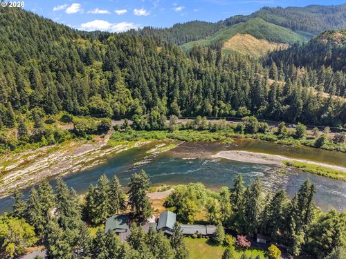 132 Cougar Creek Rd, Oakland, OR, 97462-9728 | Card Image