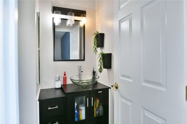 290 Shady Glen Dr, House other with 3 bedrooms, 2 bathrooms and null parking in Coraopolis PA | Image 38