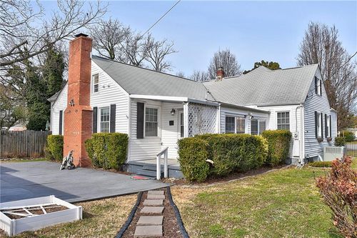 1603 Croyden Road, Norfolk, VA, 23503 | Card Image