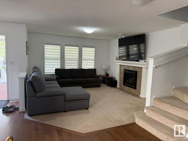 1332 74 St Sw, House other with 4 bedrooms, 4 bathrooms and null parking in Edmonton AB | Image 8