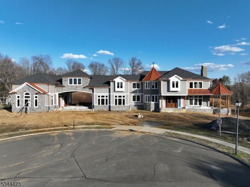 8 Derek Ct, Manalapan, NJ, 07726-3463 | Card Image