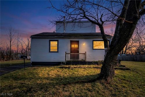 4309 E 142nd Street, Cleveland, OH, 44128 | Card Image