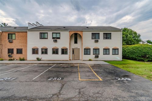 a-34 Scarborough Ln, Wappingers Falls, NY, 12590-5158 | Card Image