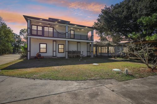 323 E Palm St, Fresno, TX, 77545-7907 | Card Image