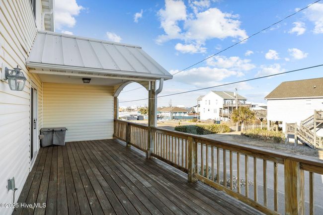 1 - 208 Beaufort Ave, Condo with 2 bedrooms, 3 bathrooms and null parking in Atlantic Beach NC | Image 11