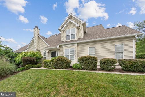 215 Silverbell Ct, WEST CHESTER, PA, 19380-7311 | Card Image