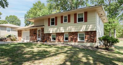 646 E Red Road, House other with 3 bedrooms, 1 bathrooms and null parking in Independence MO | Image 2