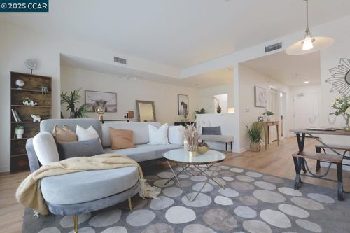 unit-121-125 Patterson St, San Jose, CA, 95112-5884 | Card Image