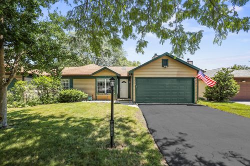 1744 Ranchview Drive, Naperville, IL, 60565 | Card Image