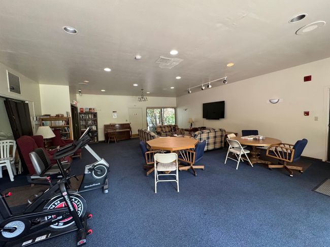 UNIT-168 - 2470 W Good Hope Rd, Condo with 1 bedrooms, 1 bathrooms and null parking in GLENDALE WI | Image 6