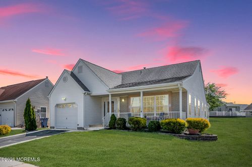 152 Chesterfield Ln, Toms River, NJ, 08757-6466 | Card Image
