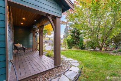 Covered front porch | Image 3