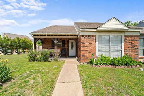 822 Colchester Dr, Mesquite, TX, 75149-3282 | Card Image
