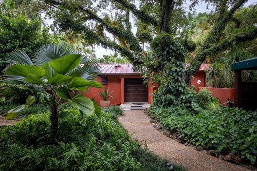 3570 Avocado Ave, Miami, FL, 33133-6204 | Card Image
