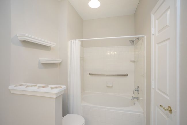Welcome Home! Amazing location in the heart of Green Hills. close to downtown, the Mall at Green Hills, Belmont, Vanderbilt and hospitals, Music Row. Ground floor in gated community. Pool clubhouse and fitness center | Image 25