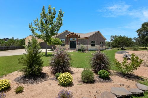 110 Liberty Bell Ln, Fischer, TX, 78623-2118 | Card Image