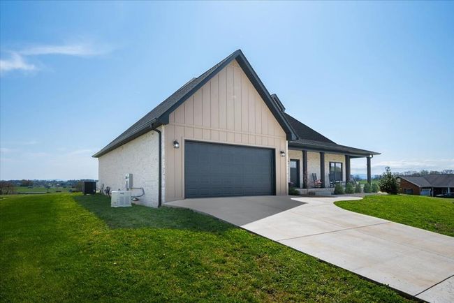 12119 Lasalle Ct, House other with 5 bedrooms, 4 bathrooms and 2 parking in Glade Spring VA | Image 69