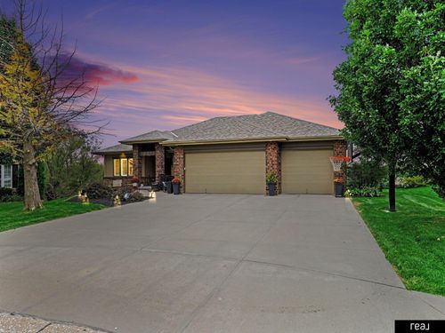 10215 Margo St, La Vista, NE, 68128-2359 | Card Image