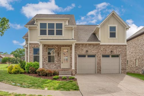 2013 Blackstone Dr, Hendersonville, TN, 37075-2393 | Card Image