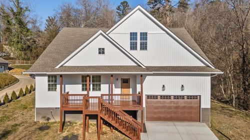 2621 Berkley Dr, Red Bank, TN, 37415-5701 | Card Image