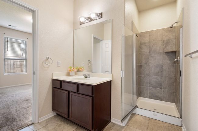 full bath downstairs | Image 17