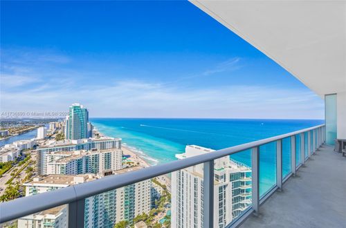 2904-4111 S Ocean Dr, Hollywood, FL, 33019-3057 | Card Image